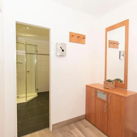 Trafalgar 155 Apartment *